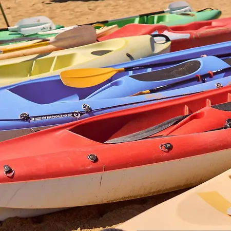 Relaxing For Families In 比比翁