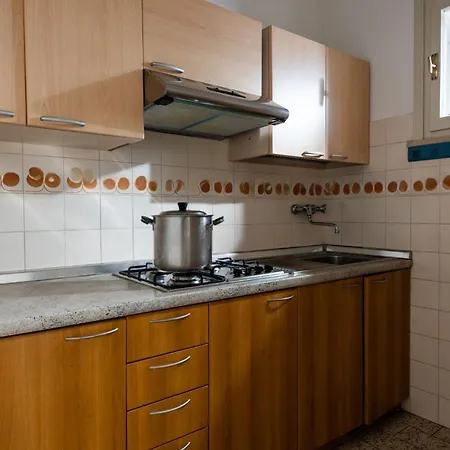 Private Garden And 3 Shared Pools In 4 Apartment