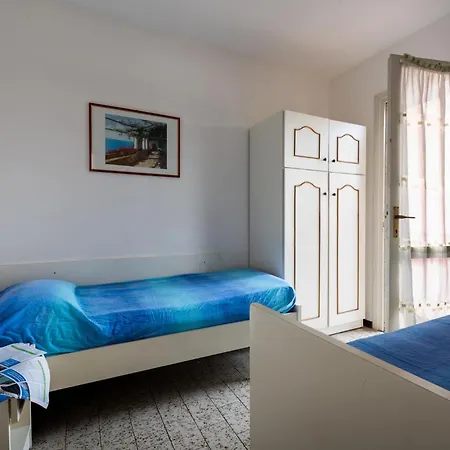 Private Garden And 3 Shared Pools In 4 Apartment
