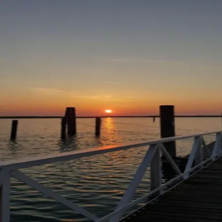 Relaxing For Families In Apartment